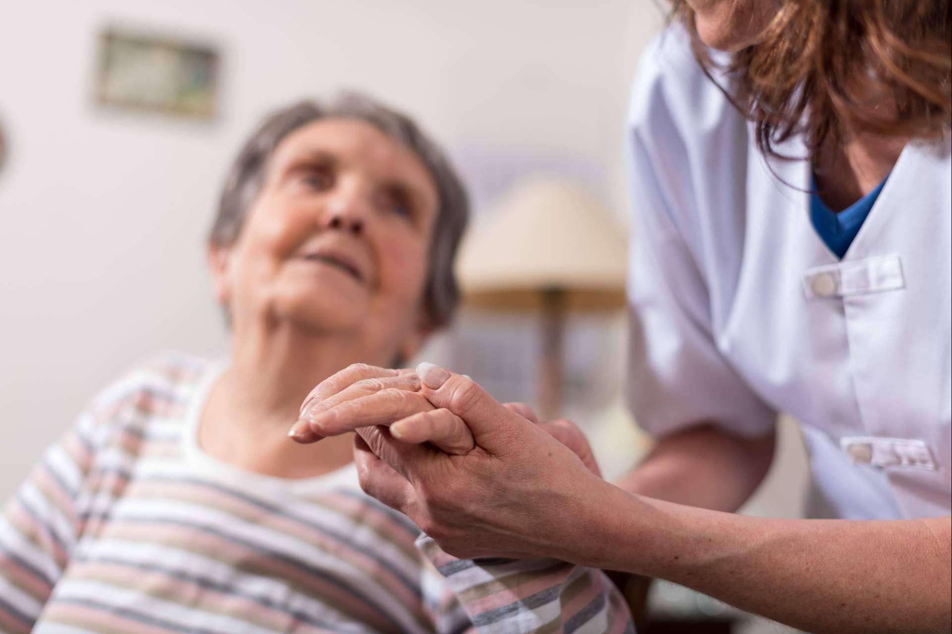 El boom de los senior ha llegado a España, ¿emprender aprovechando el envejecimiento?, por Helpycare