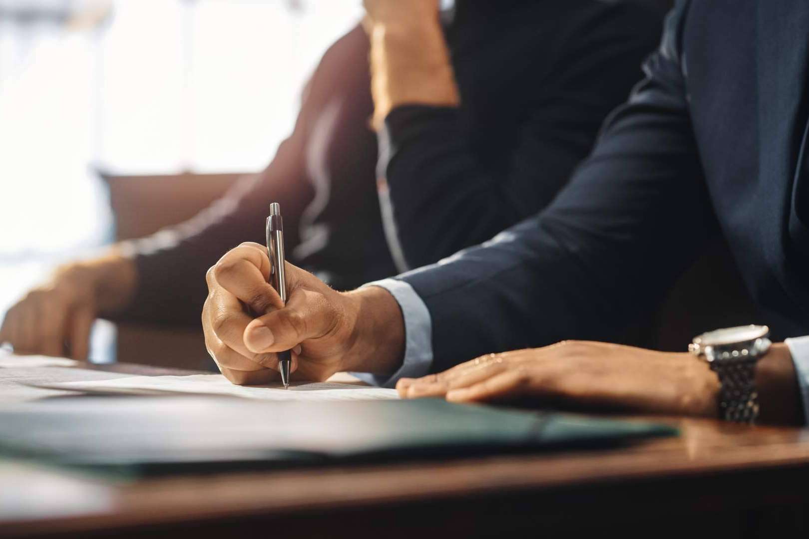 Tierno Centella cuenta con un equipo de profesionales en la defensa jurídica de particulares y empresas