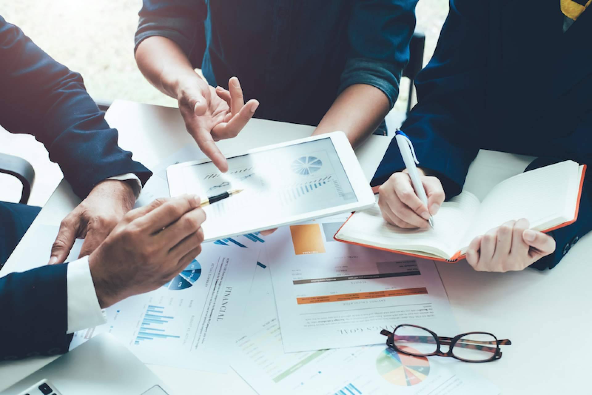 Cómo la tecnología puede apoyar a las microfinancieras a enfrentar la intensa competencia y adaptarse a lo digital