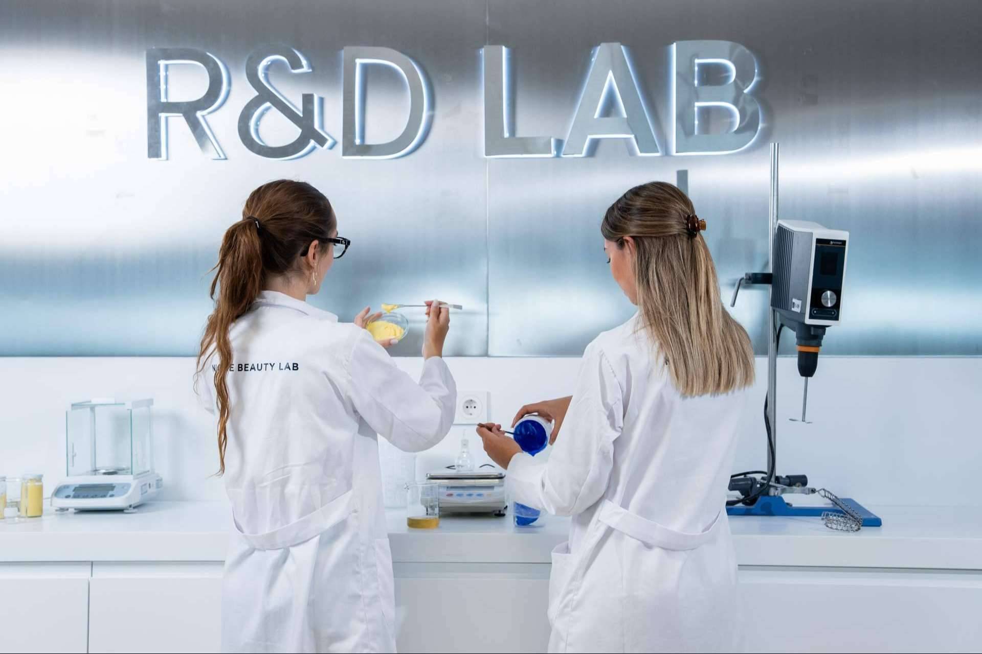 ¿Qué diferencia a Niche Beauty Lab en el mercado de la cosmética?