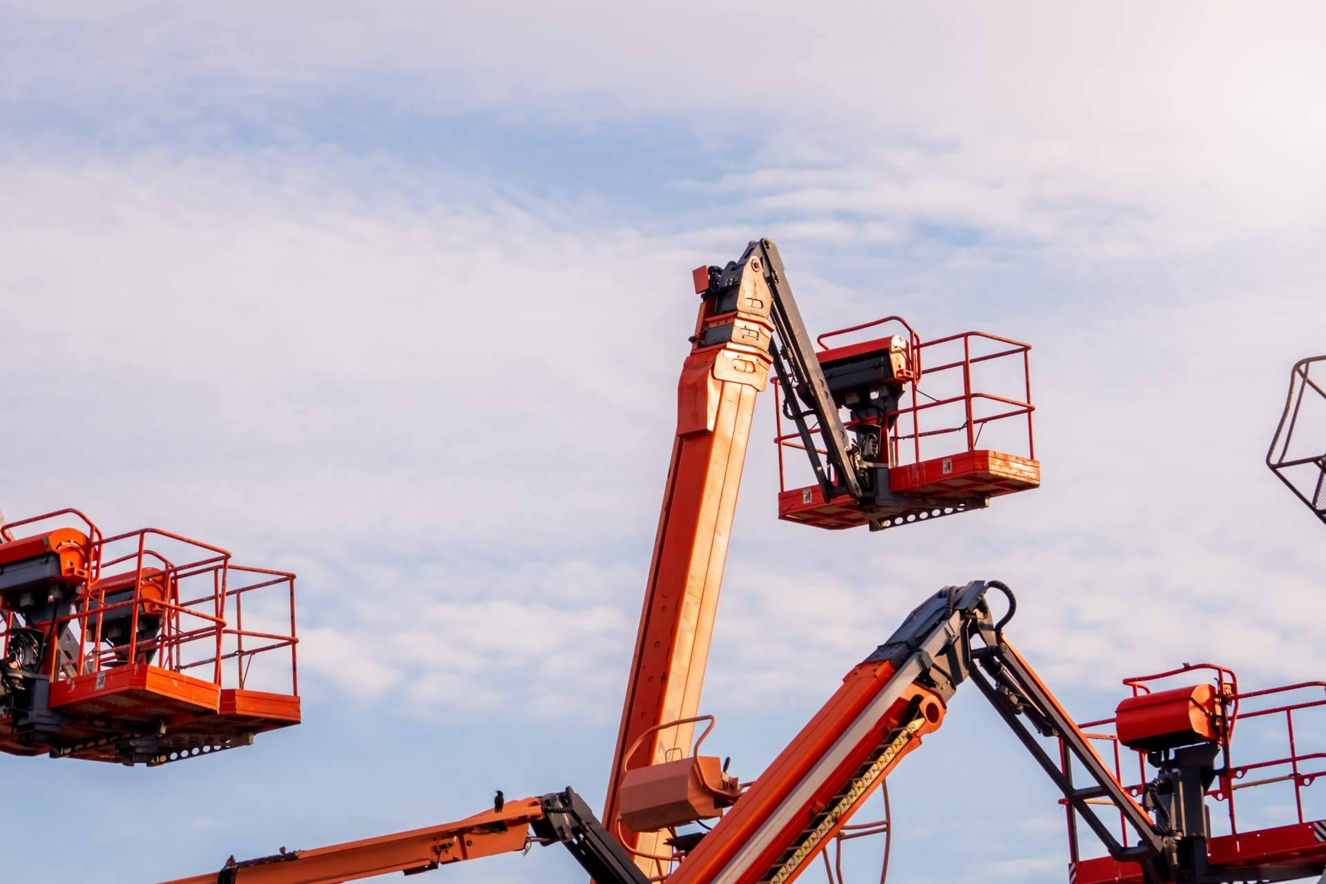 Alquiler de plataforma elevadora con Equipzilla, una alternativa por la que cada vez apuestan más profesionales
