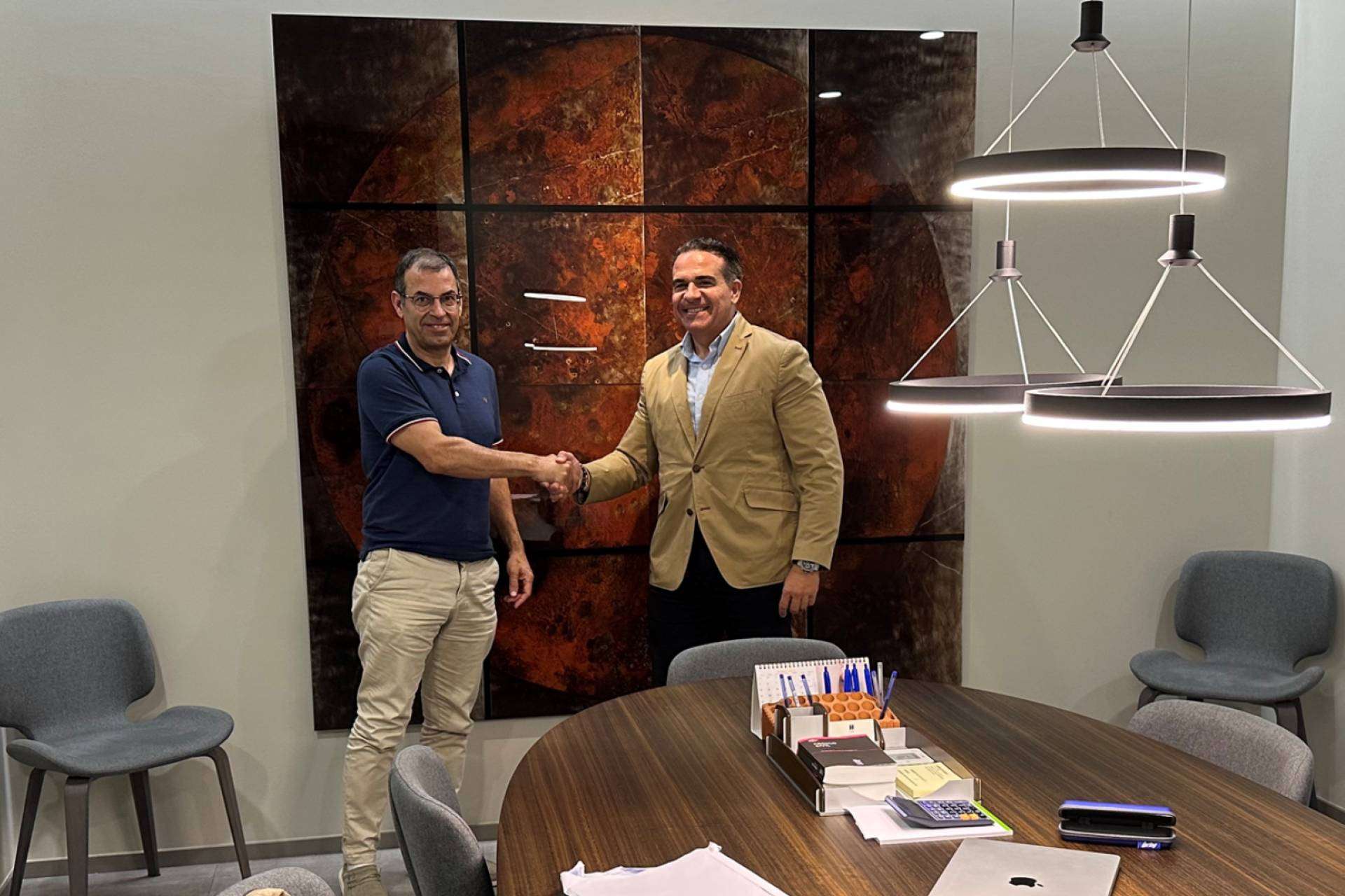 Praxya Group realiza la compra de Softaula