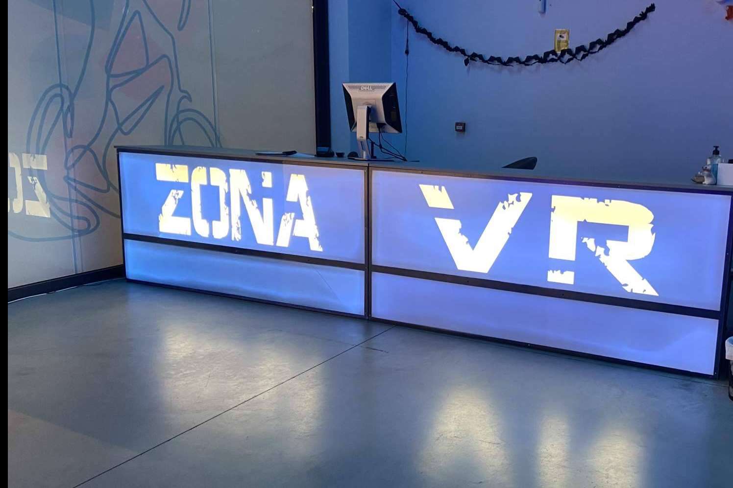 Zona VR, participar en simuladores de realidad virtual y juegos temáticos Halloween