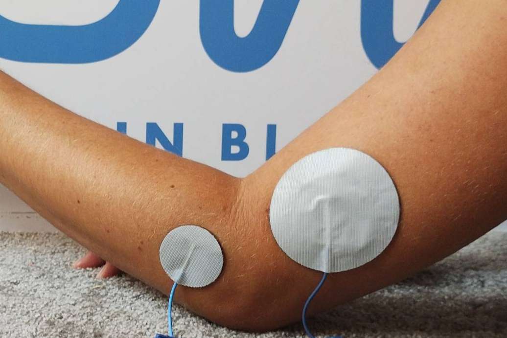 Tratar eficazmente el dolor intenso y repentino con BioWaveGO