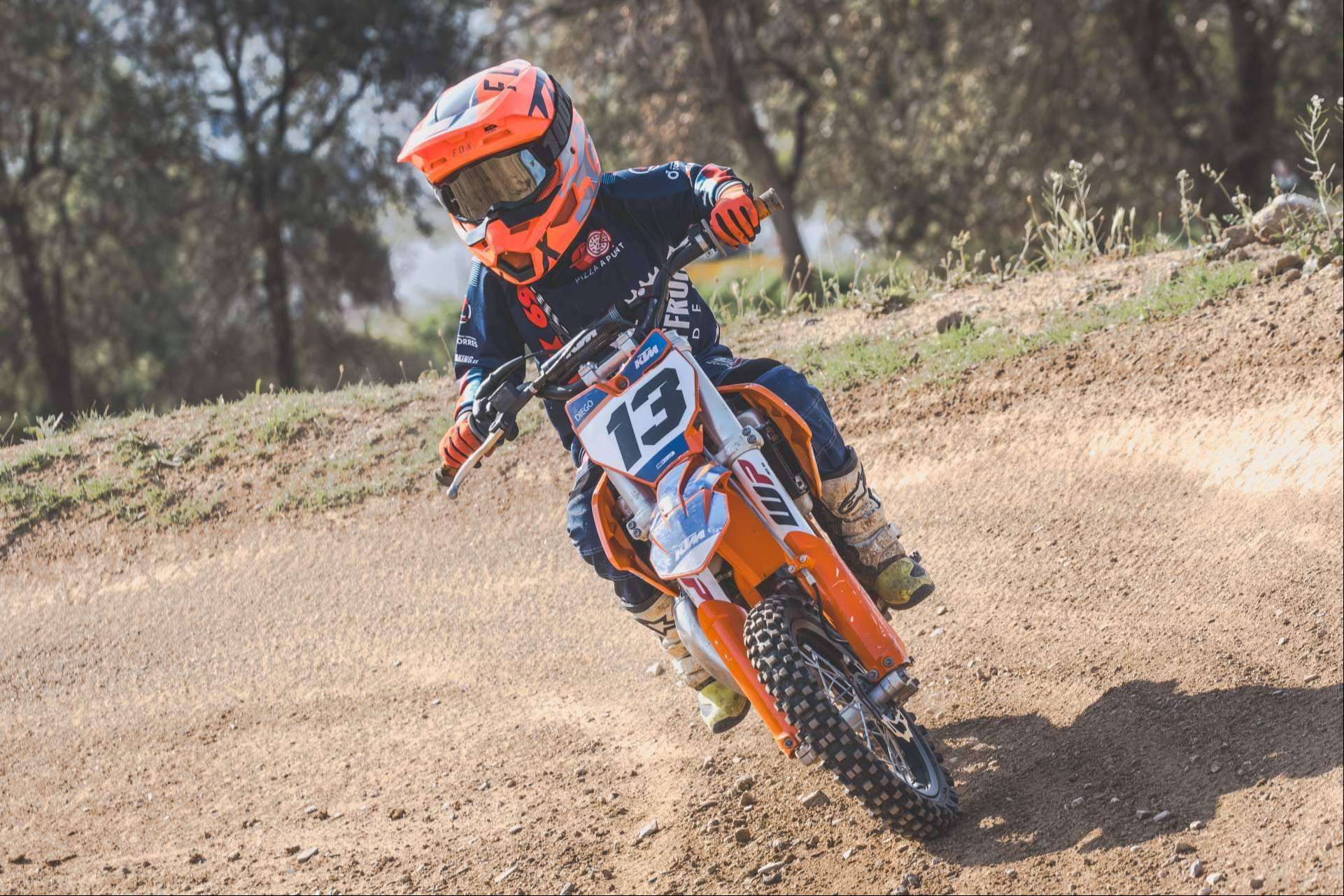 La escuela con un éxito rotundo en la enseñanza de motocross y enduro infantil desde 2019 es Motoffroad Academy