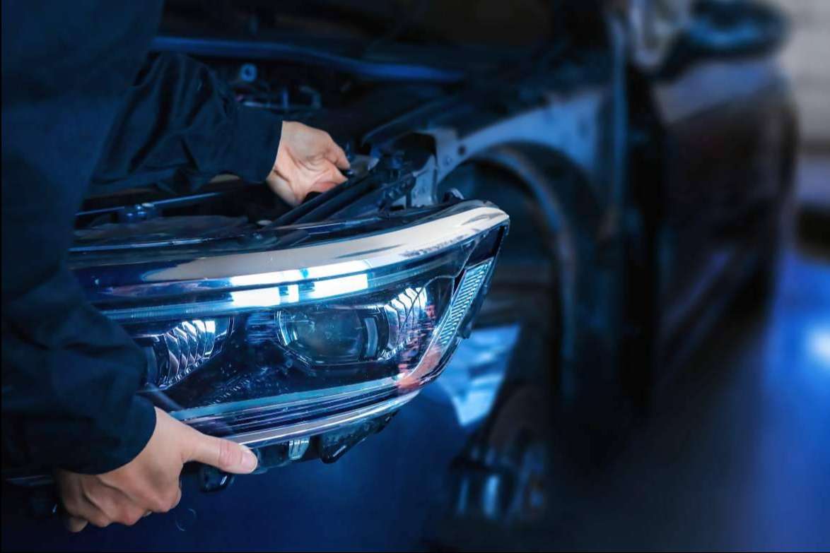 Gareauto 37 es un proveedor en Granada de bombillas LED homologadas