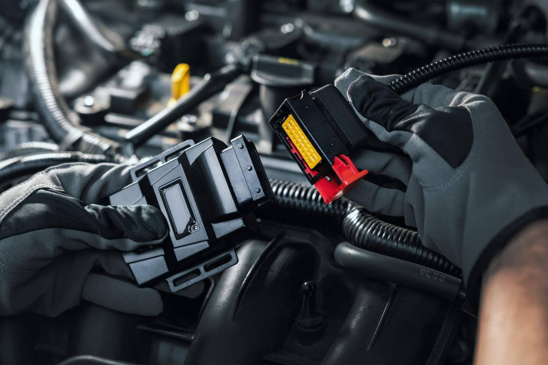 Digi-Tec pone a disposición herramientas para la reprogramación de la centralita de automóvil