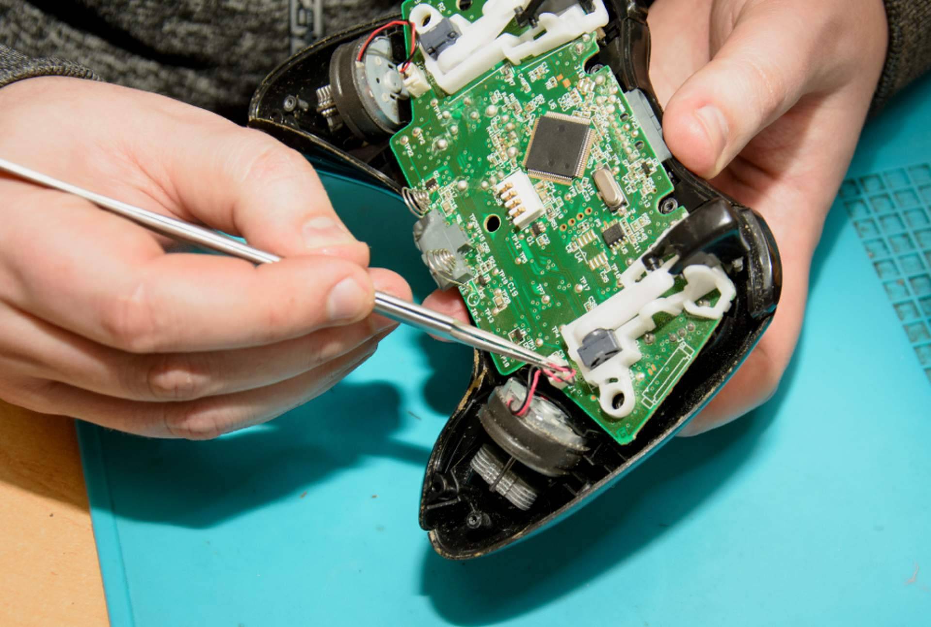 Mundo del Móvil, expertos en reparación de PlayStation 5