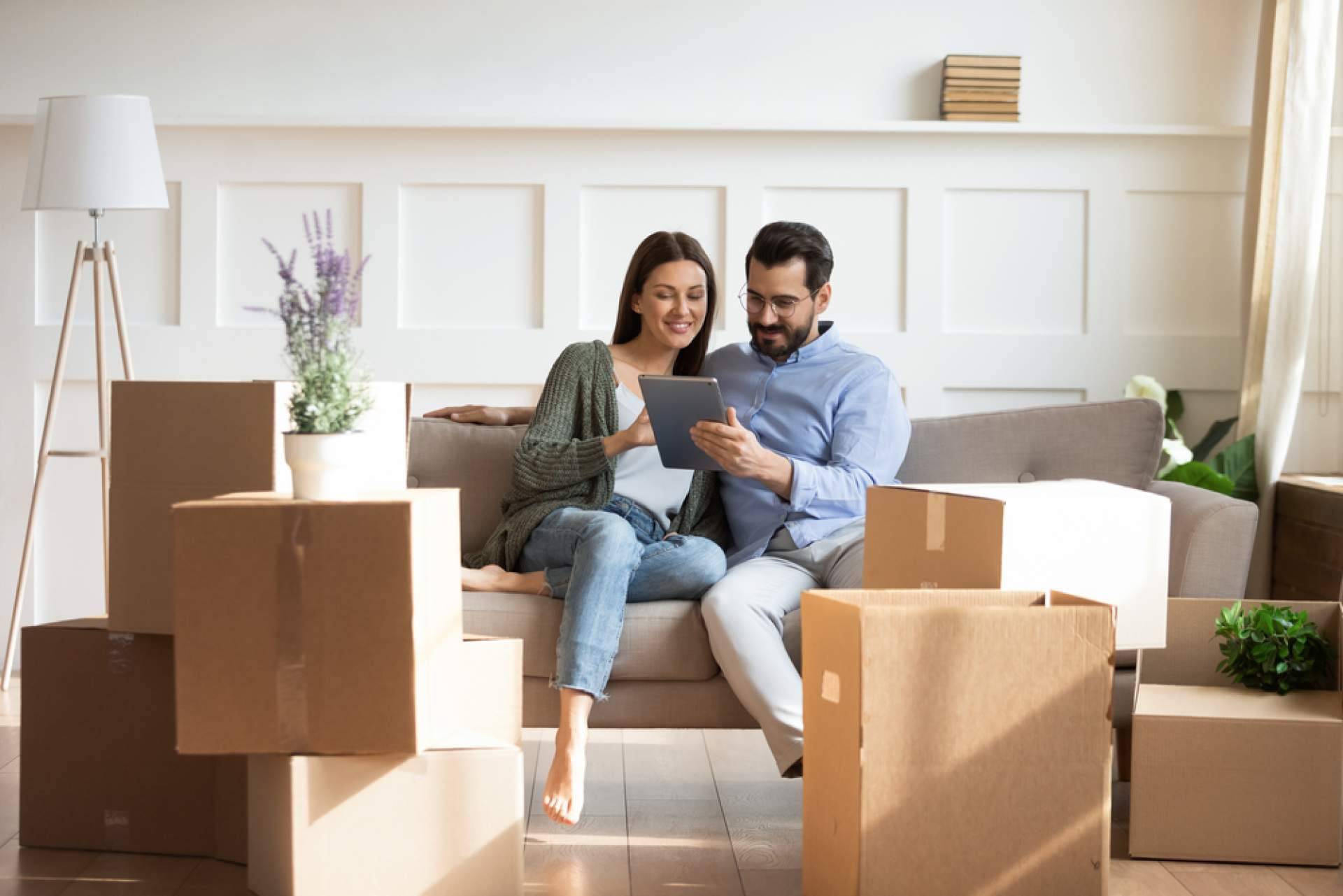 Mudanzas seguras con el embalaje de mobiliario de Redmoving