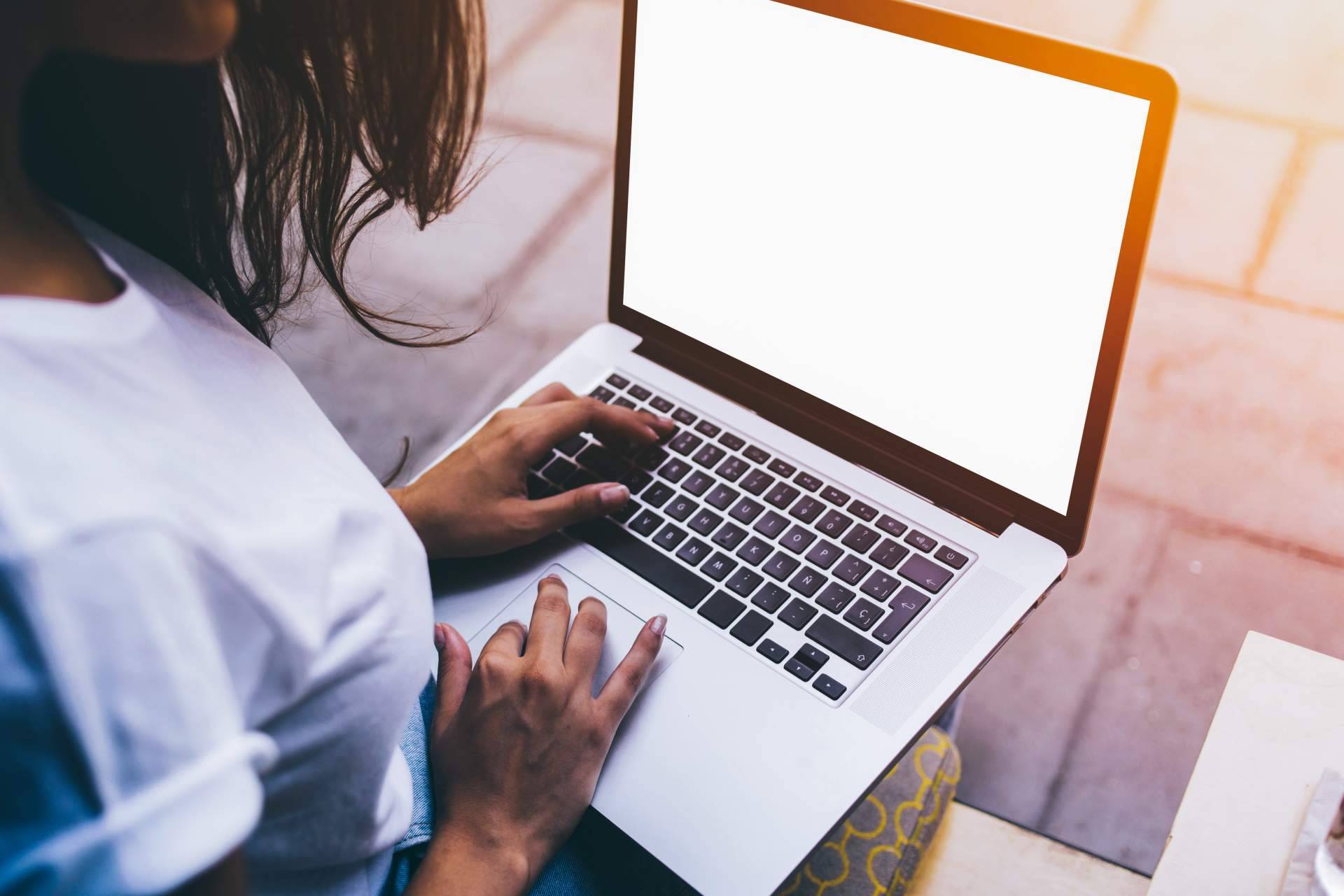 Academia de docencia online para oposiciones, con OpoActiva