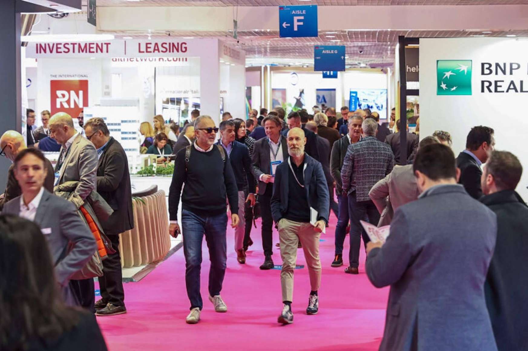La presencia Ibérica en MAPIC crece más de un 15 % en la edición de 2023, de la mano de Meridiana