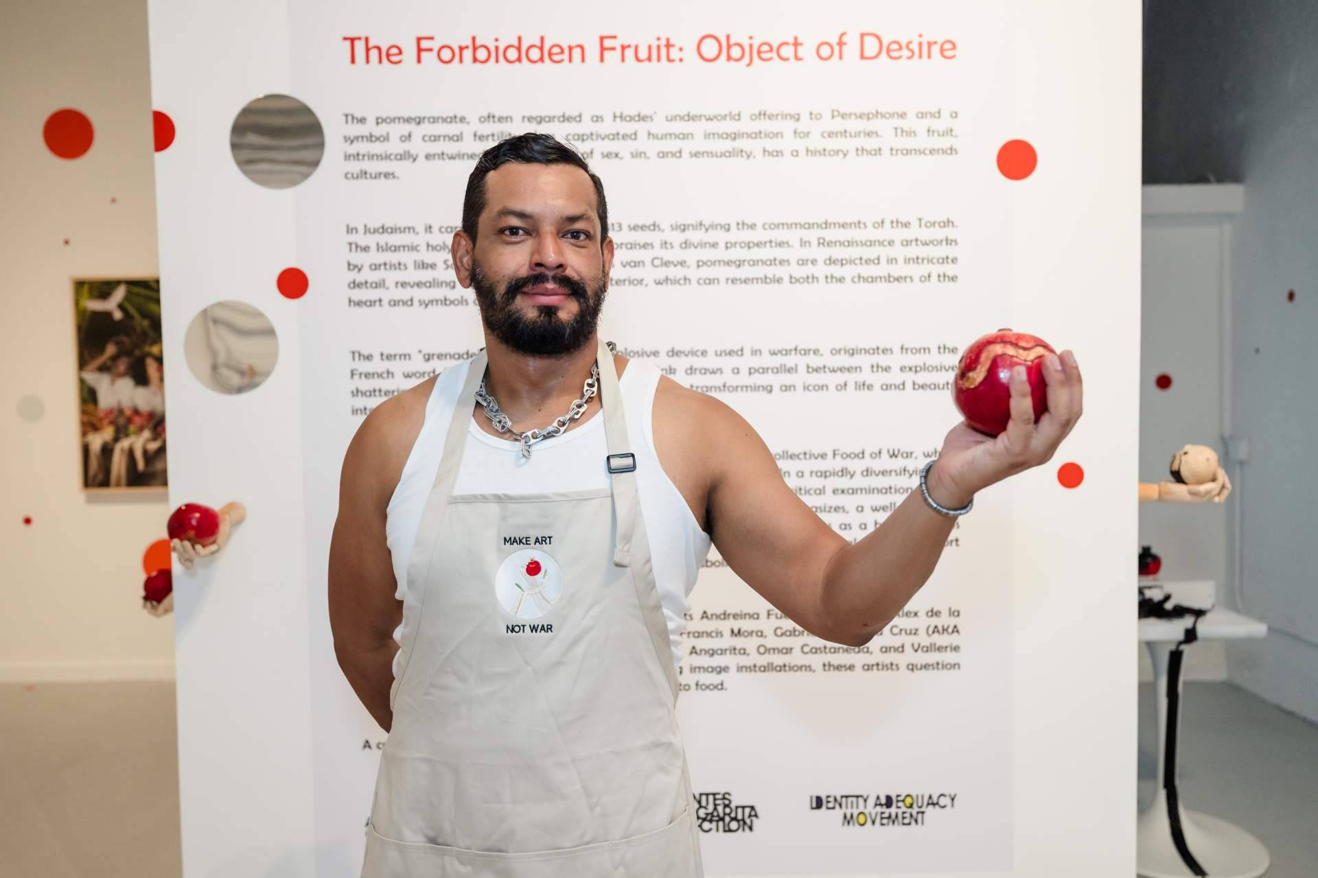 Comida de Guerra expone en Miami 'El fruto prohibido. Objeto de deseo'