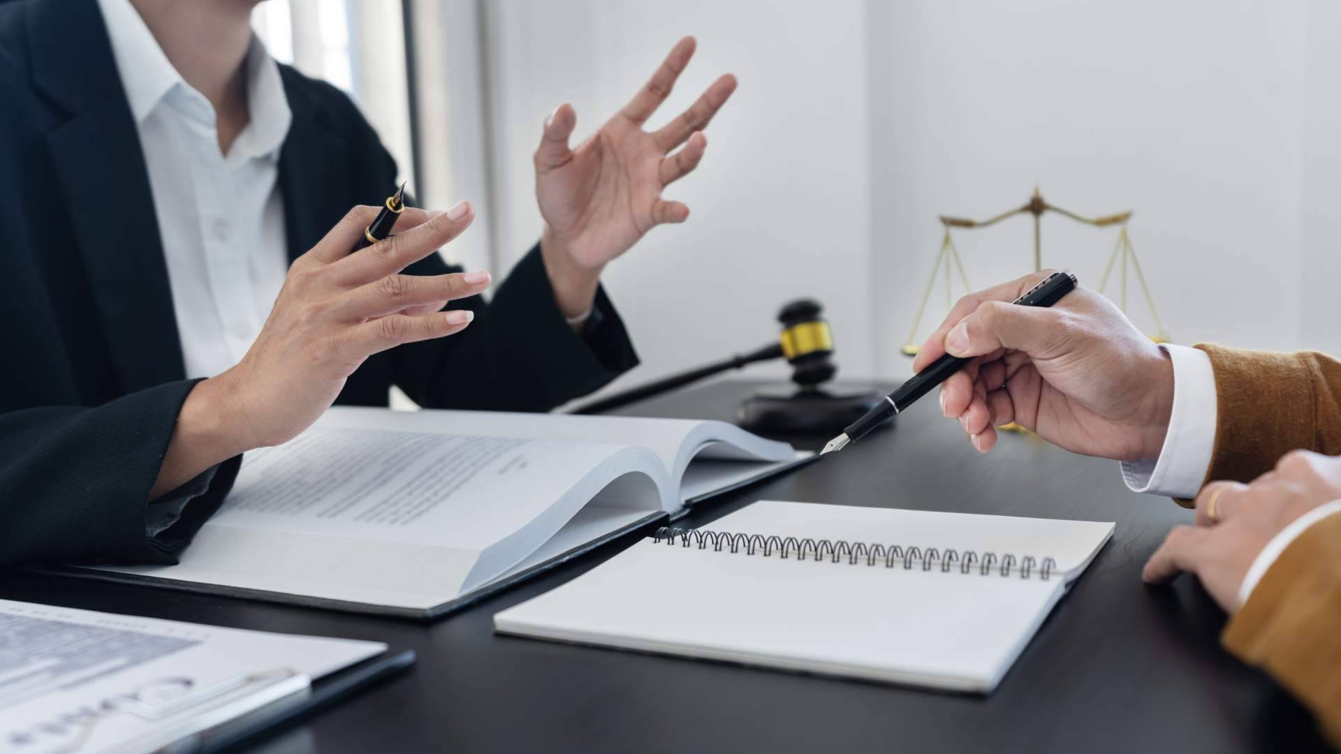Reclamaciones de derechos laborales de la mano del asesoramiento personalizado de Villaquirán Abogados