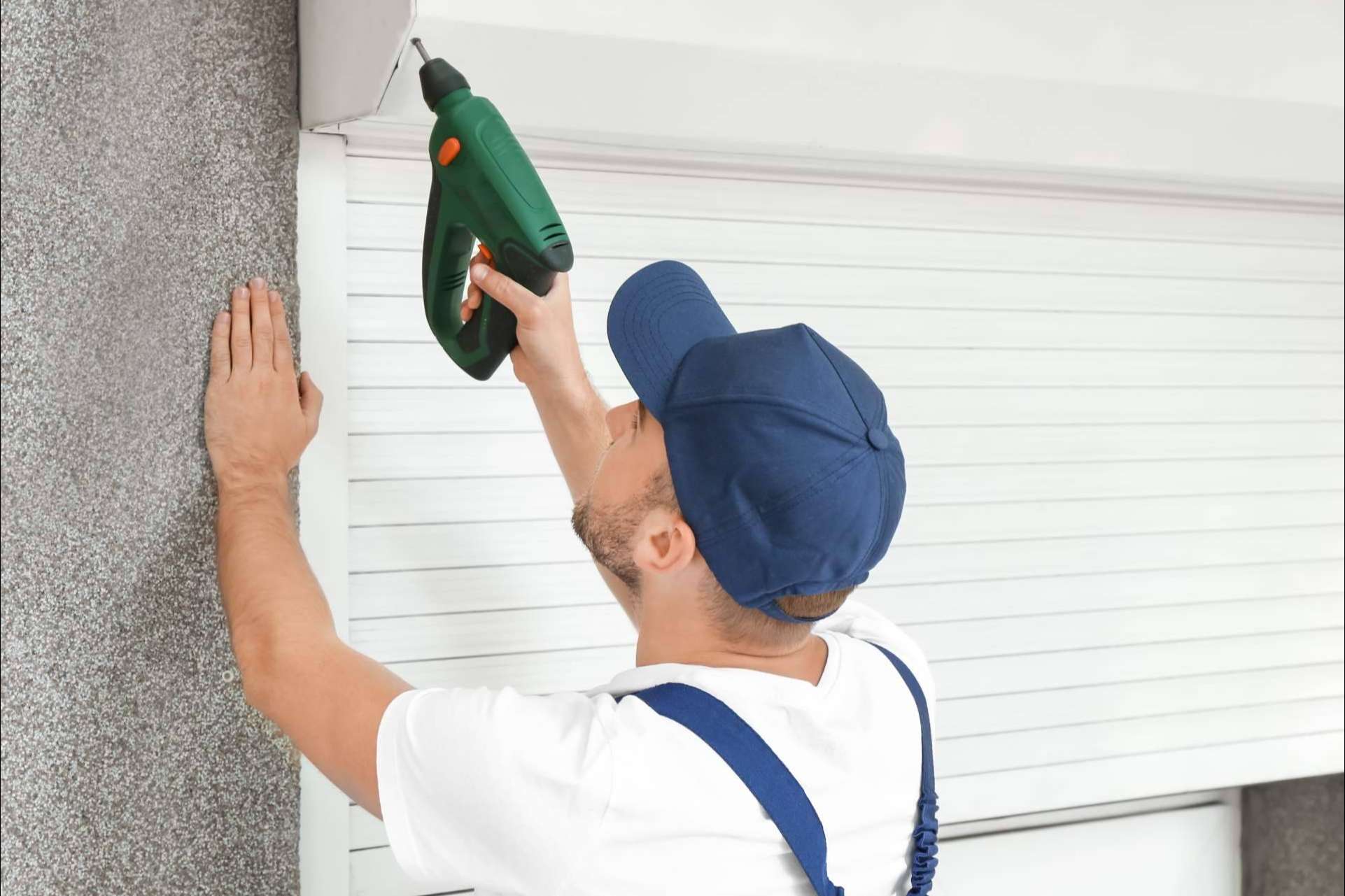 Persianistas en Madrid ofrece servicios de instalación y reparación de persianas