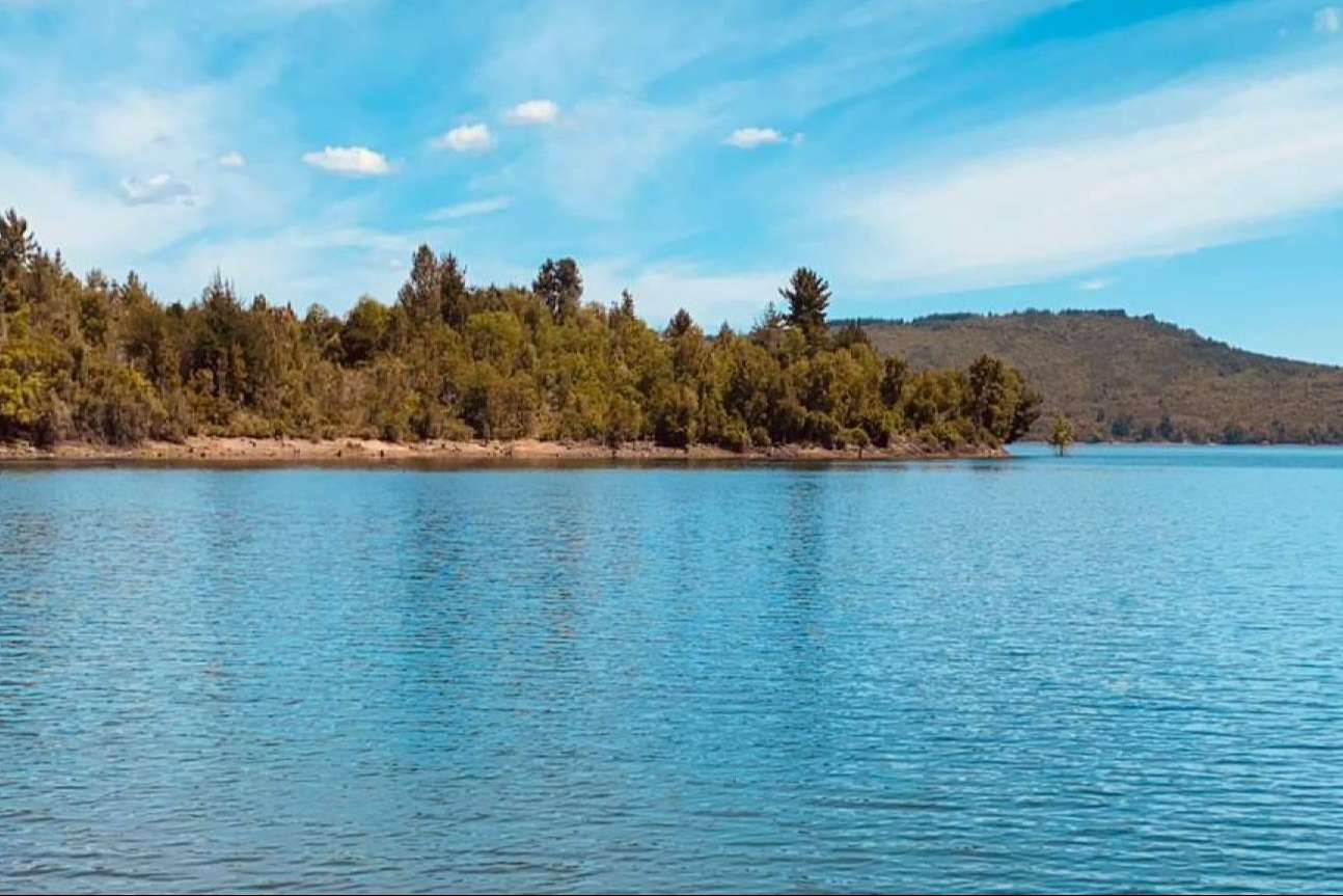 Parcelas Escobar dispone de parcelas con acceso exclusivo al Embalse Digua