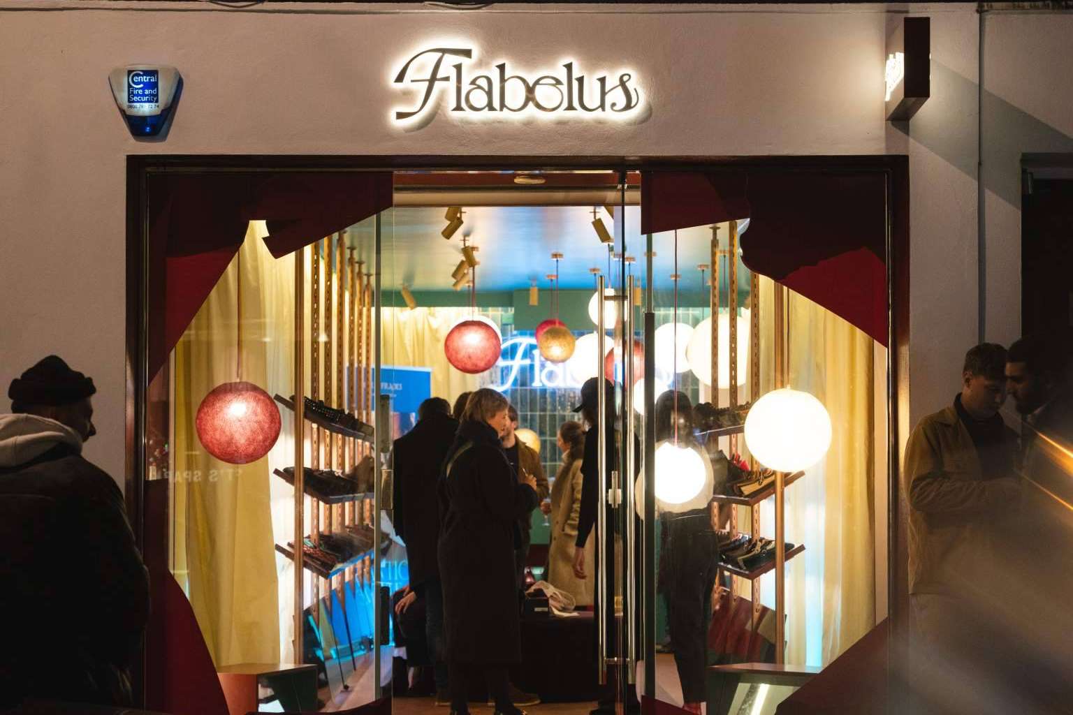 Flabelus aterriza en Londres con su gran apertura de tienda