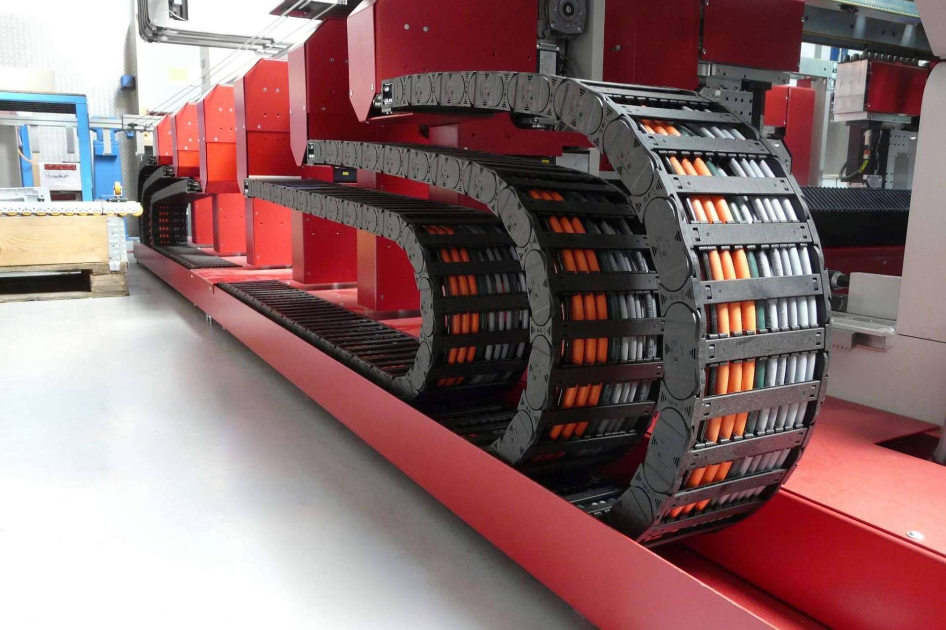 igus explica la importancia de elegir el cable correcto en el mundo industrial