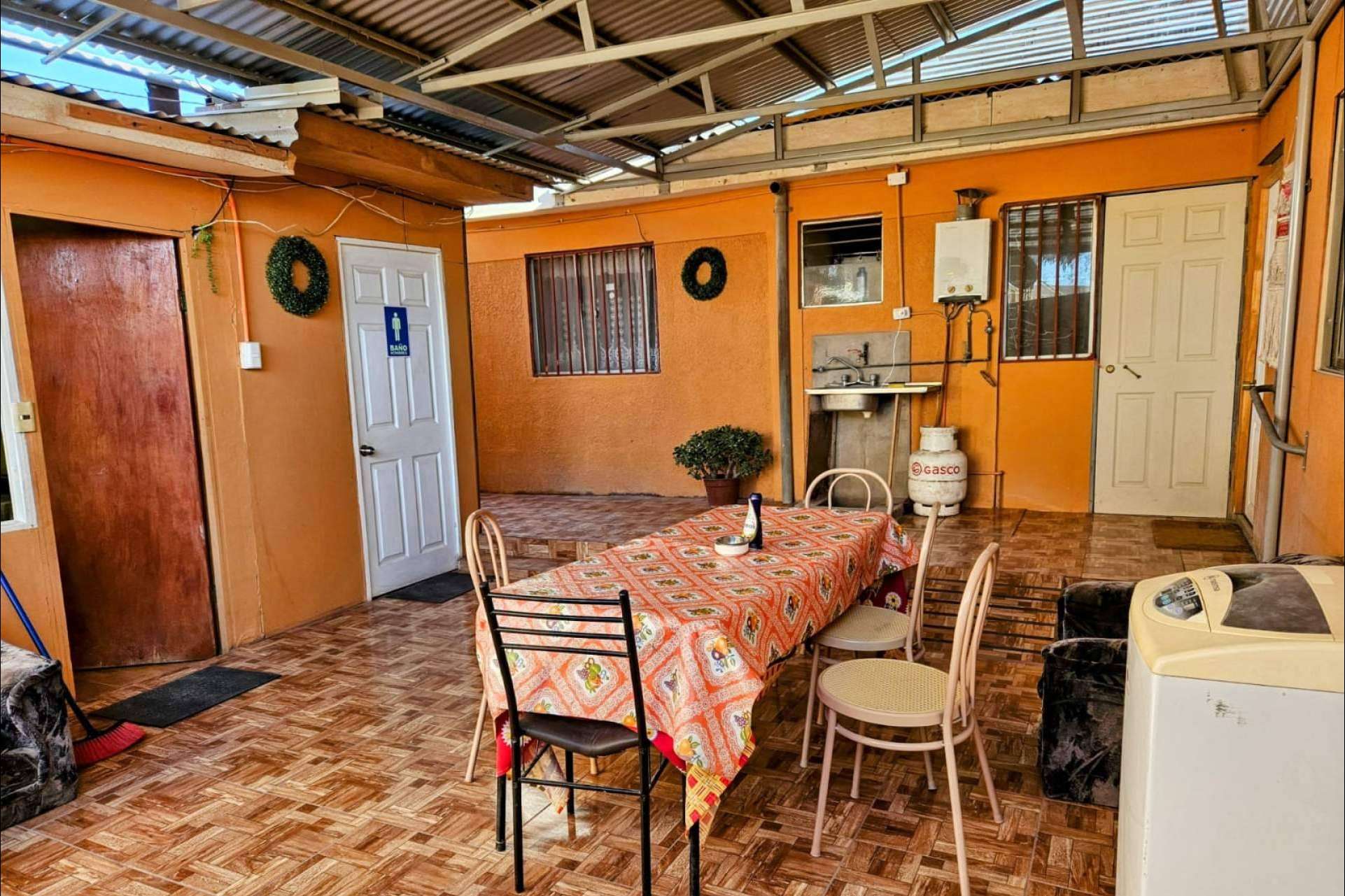 Alojarse en Residencial Baquedano. Disfrutar de la tranquilidad en un pueblo con mucha riqueza cultural