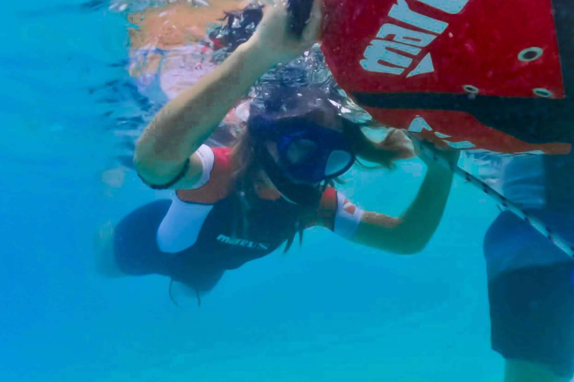 Descubrir la belleza marina de las Maldivas con los cursos de freediving, de la mano de Drop Dive Maldives