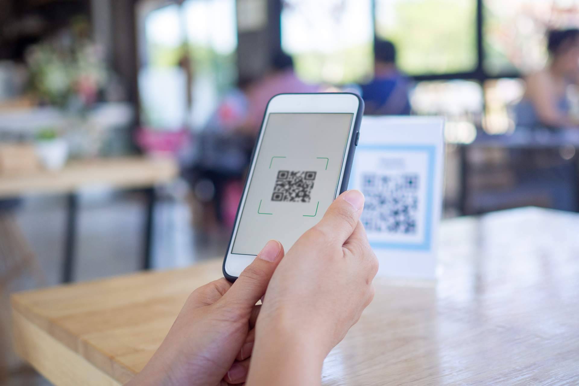 Crear websites para restaurantes con inteligencia artificial de forma fácil con d’menu