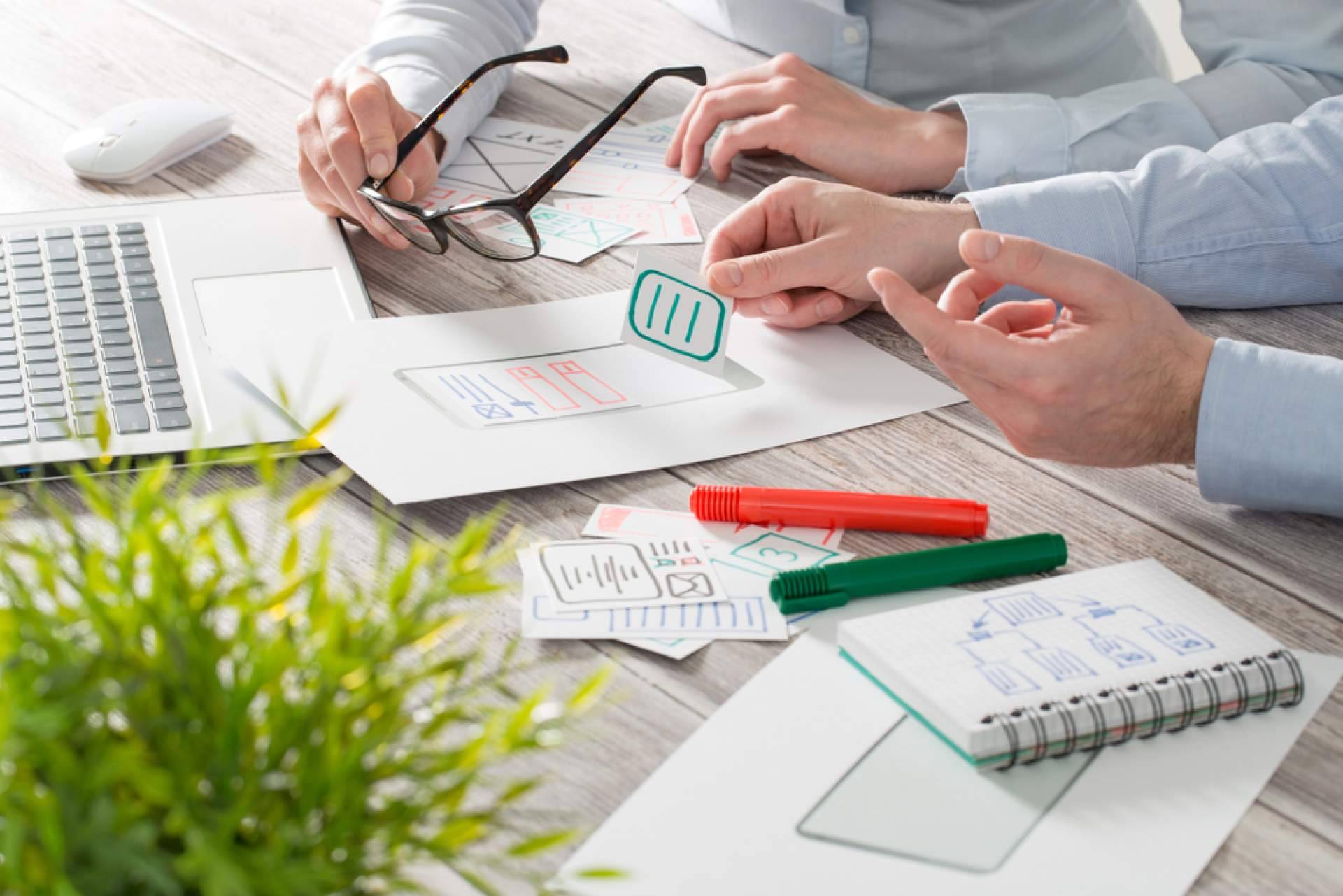 Desarrollo de brand management para negocios, con la firma Desarrollo Web Total
