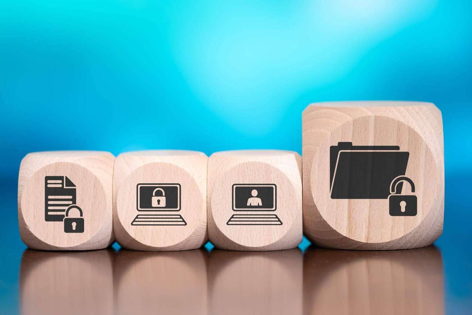 Protección de datos para empresas y autónomos, con Adaptanor