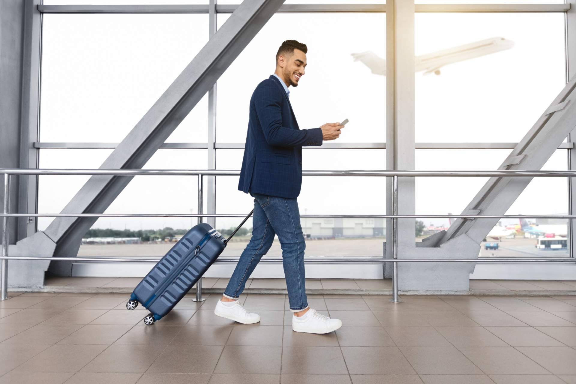 Contratar a un especialista digital de seguros de viaje y de salud con Coverontrip
