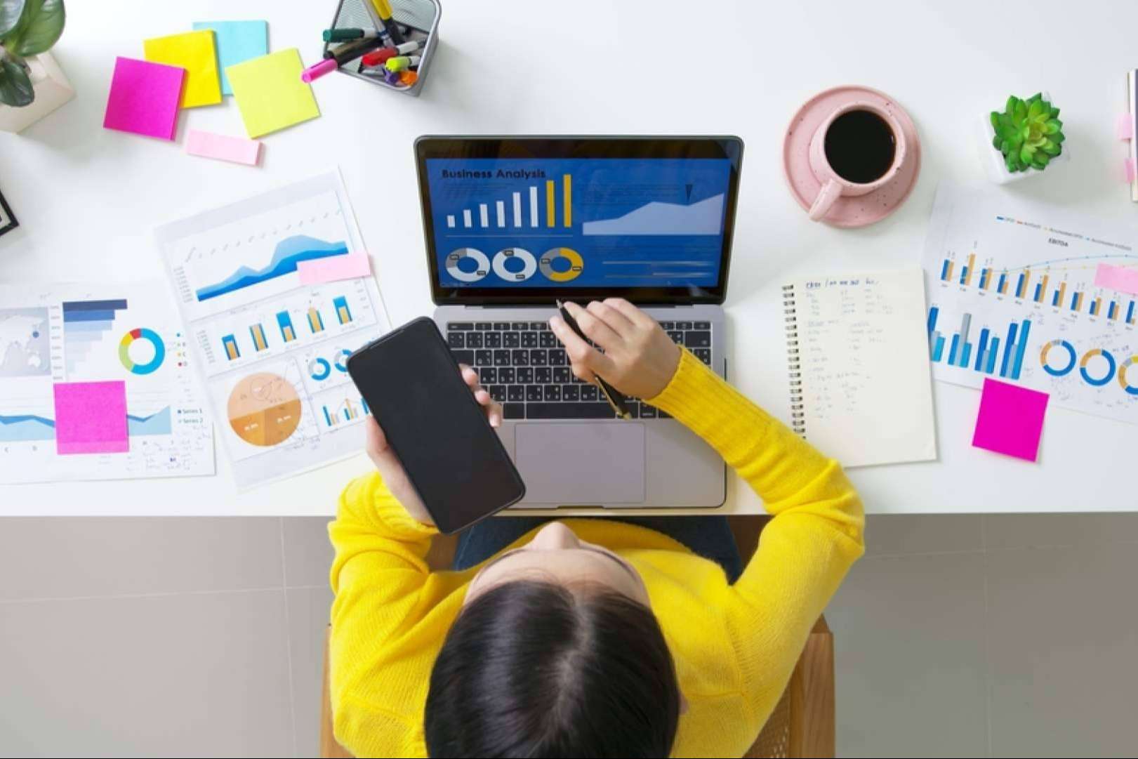 Acceder a formación de marketing retail y e-commerce con Empower Talent