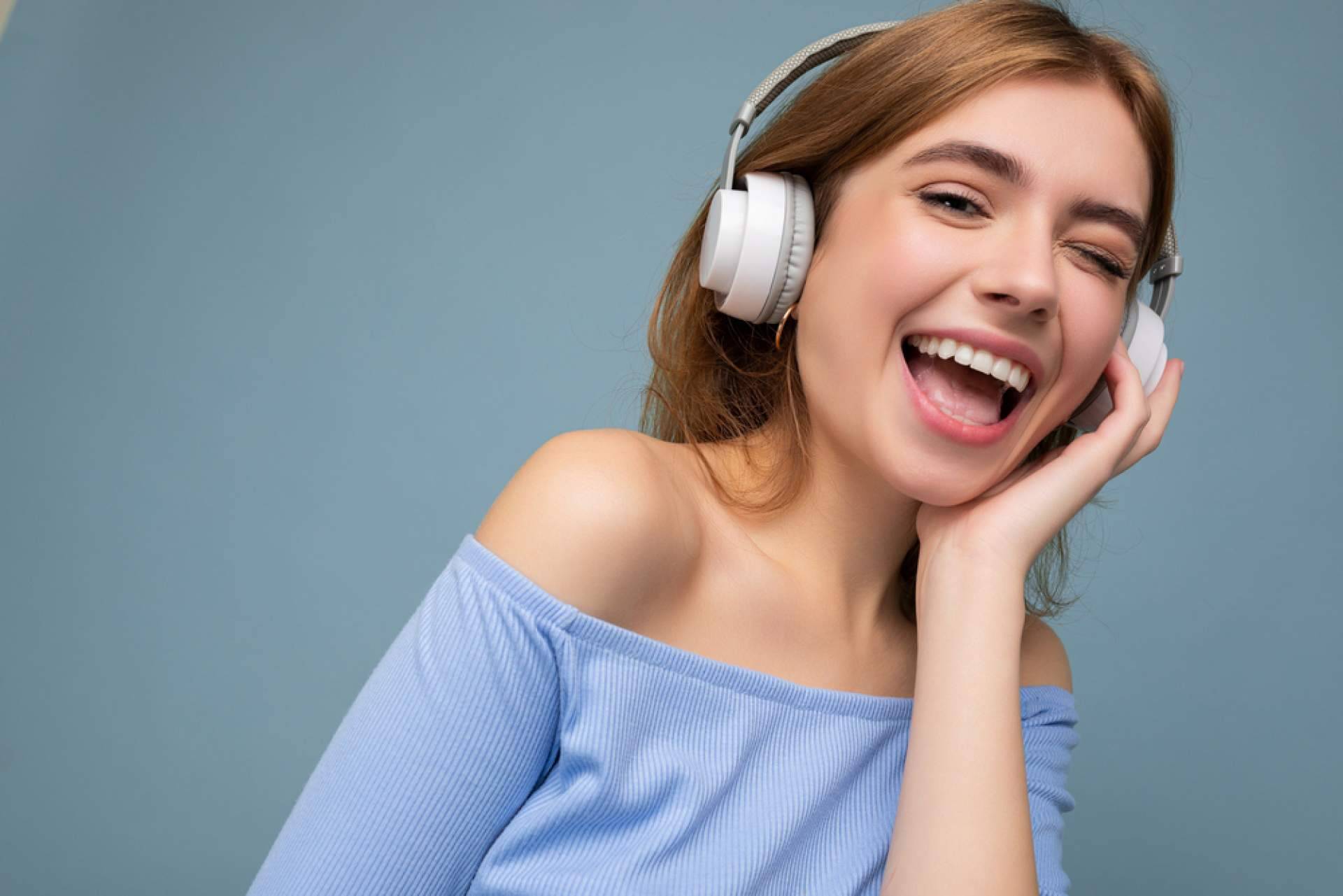 Para grabar podcast y videopodcast, Mastermind es el espacio idóneo
