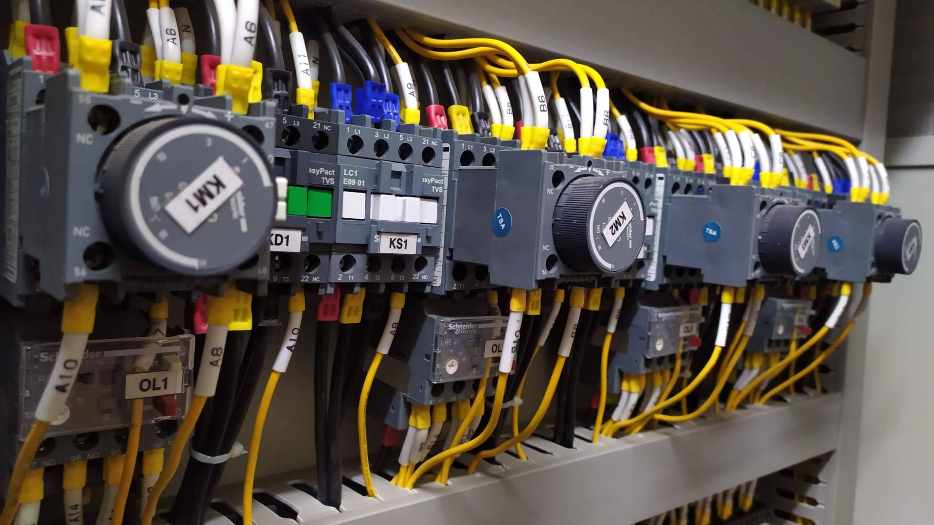 Material eléctrico Schneider a precios competitivos en Cadenza Electric