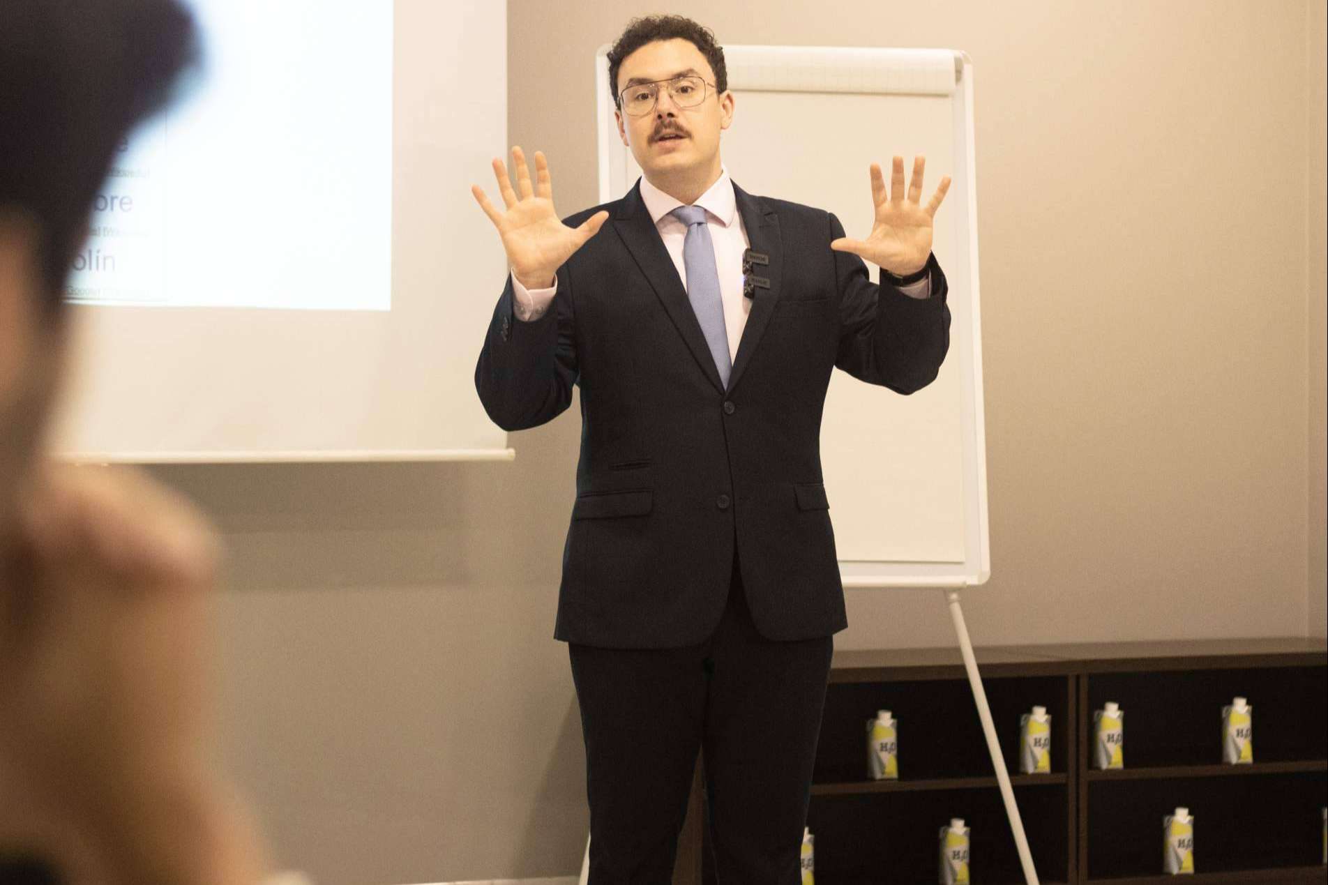 En marzo, los cursos de oratoria del experto Fernando Miralles llegan a Chile y México