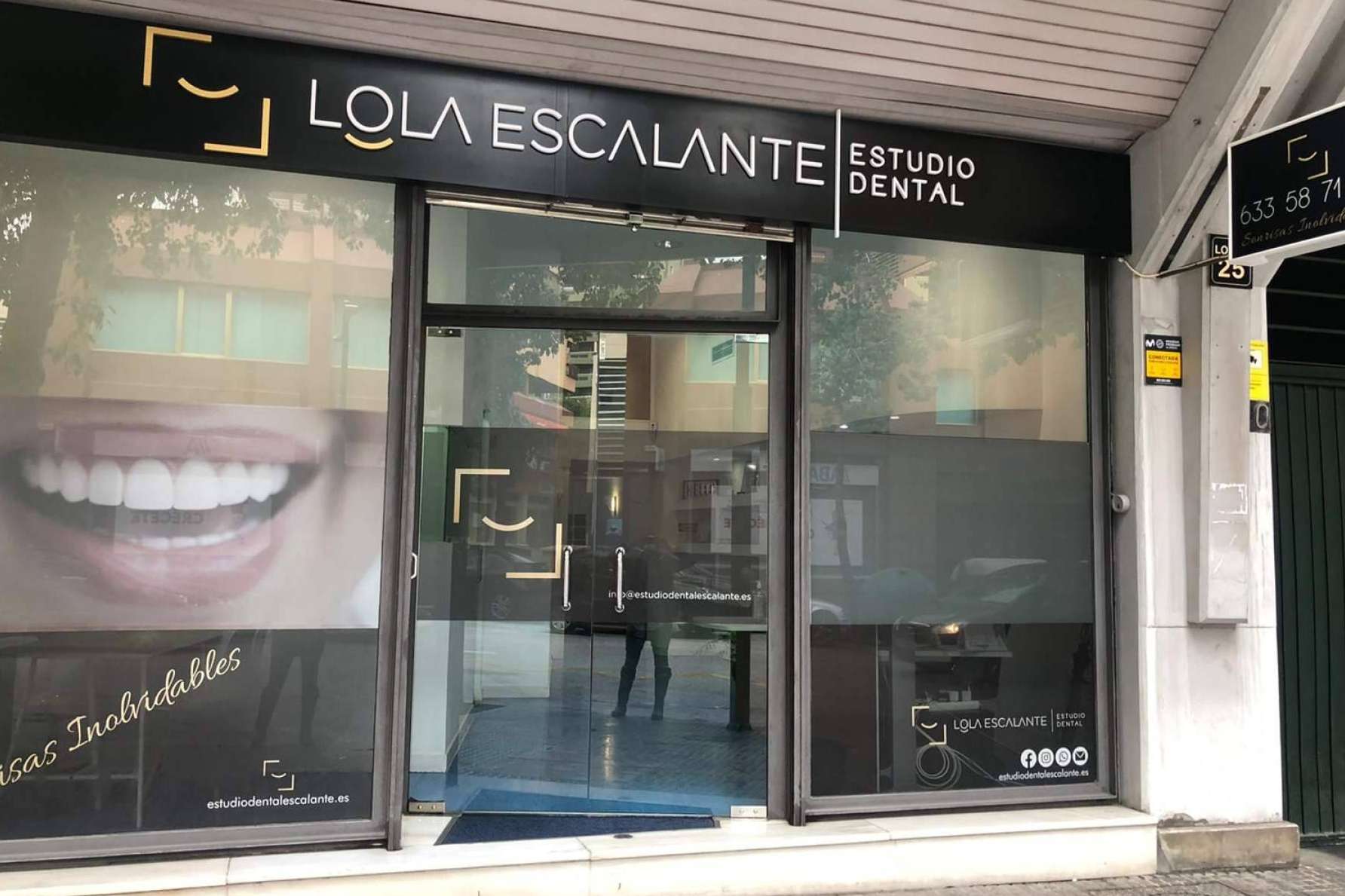 La amplia experiencia de Lola Escalante Estudio Dental en el diseño de sonrisas en Málaga