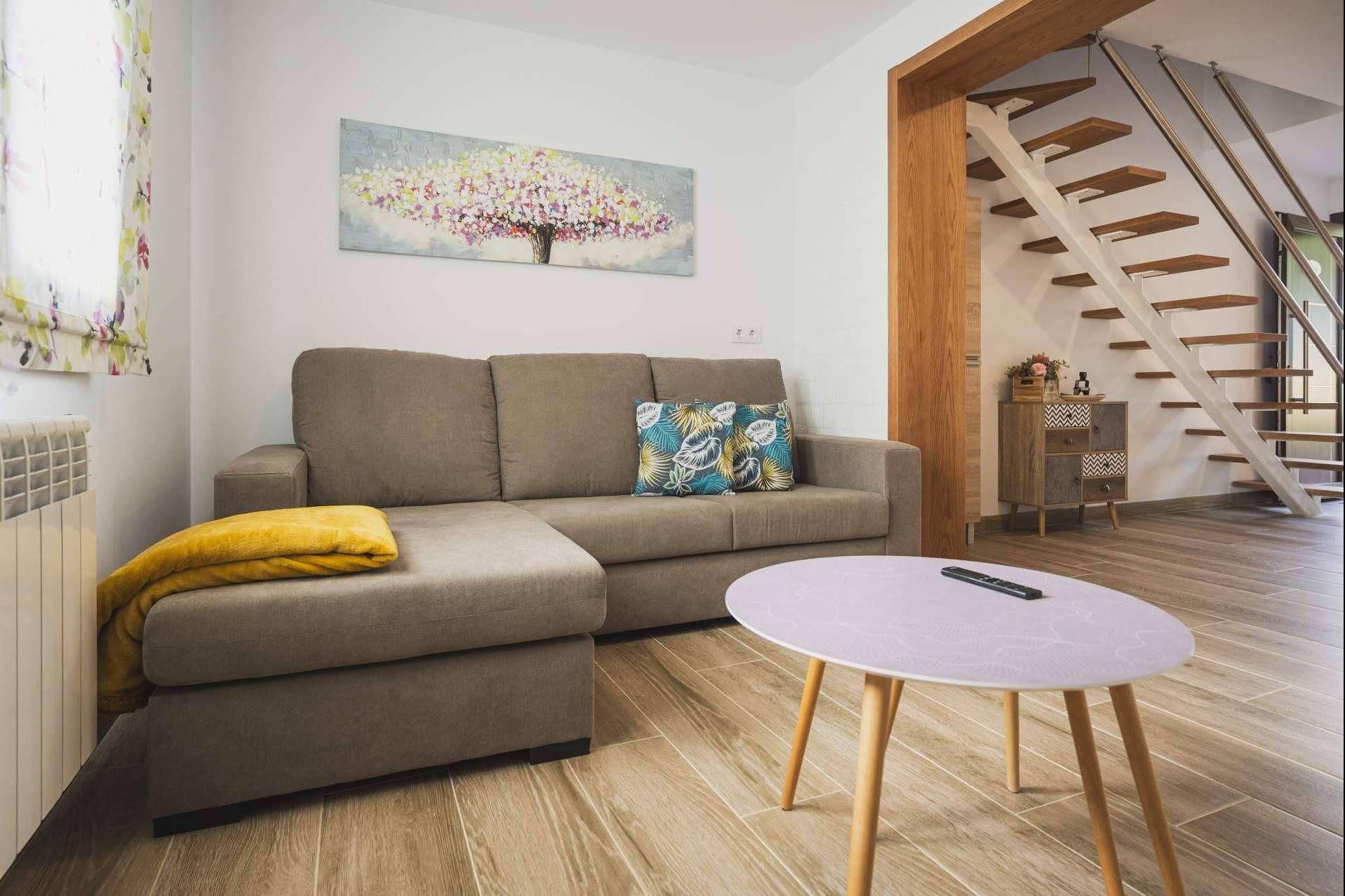¿Dónde encontrar un lugar en Arzúa para quedarse y conocer Galicia? Apartamentos Luis