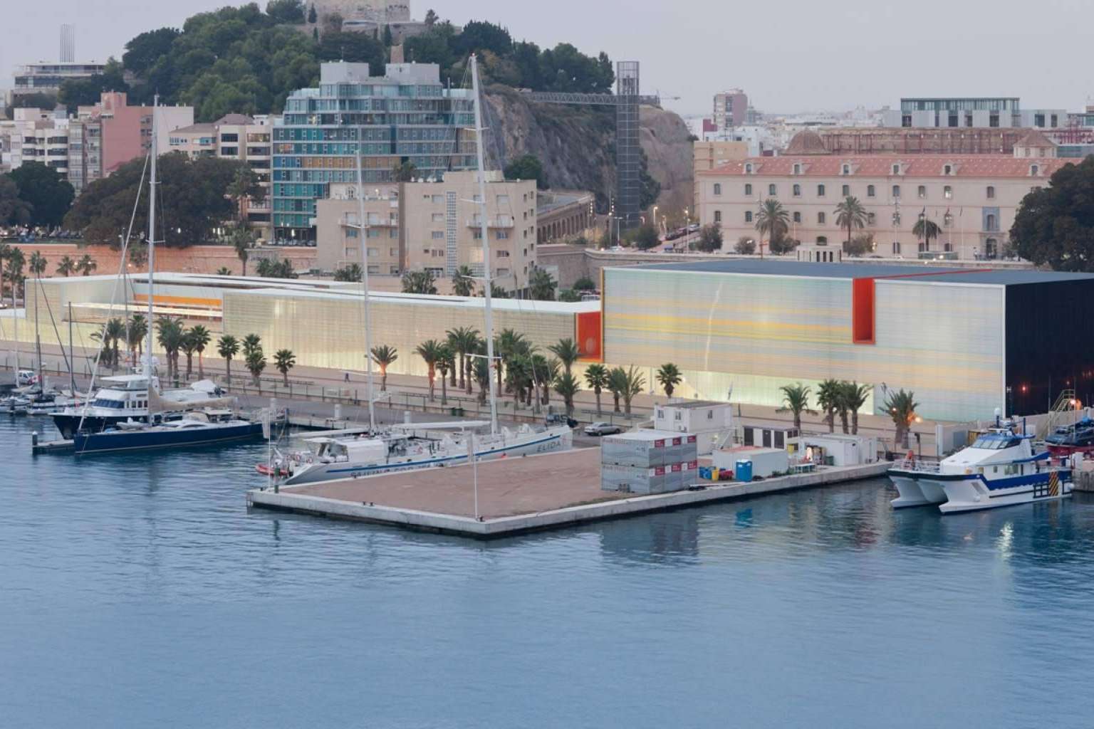 Todo tipo de eventos en el auditorio y palacio de congresos El Batel