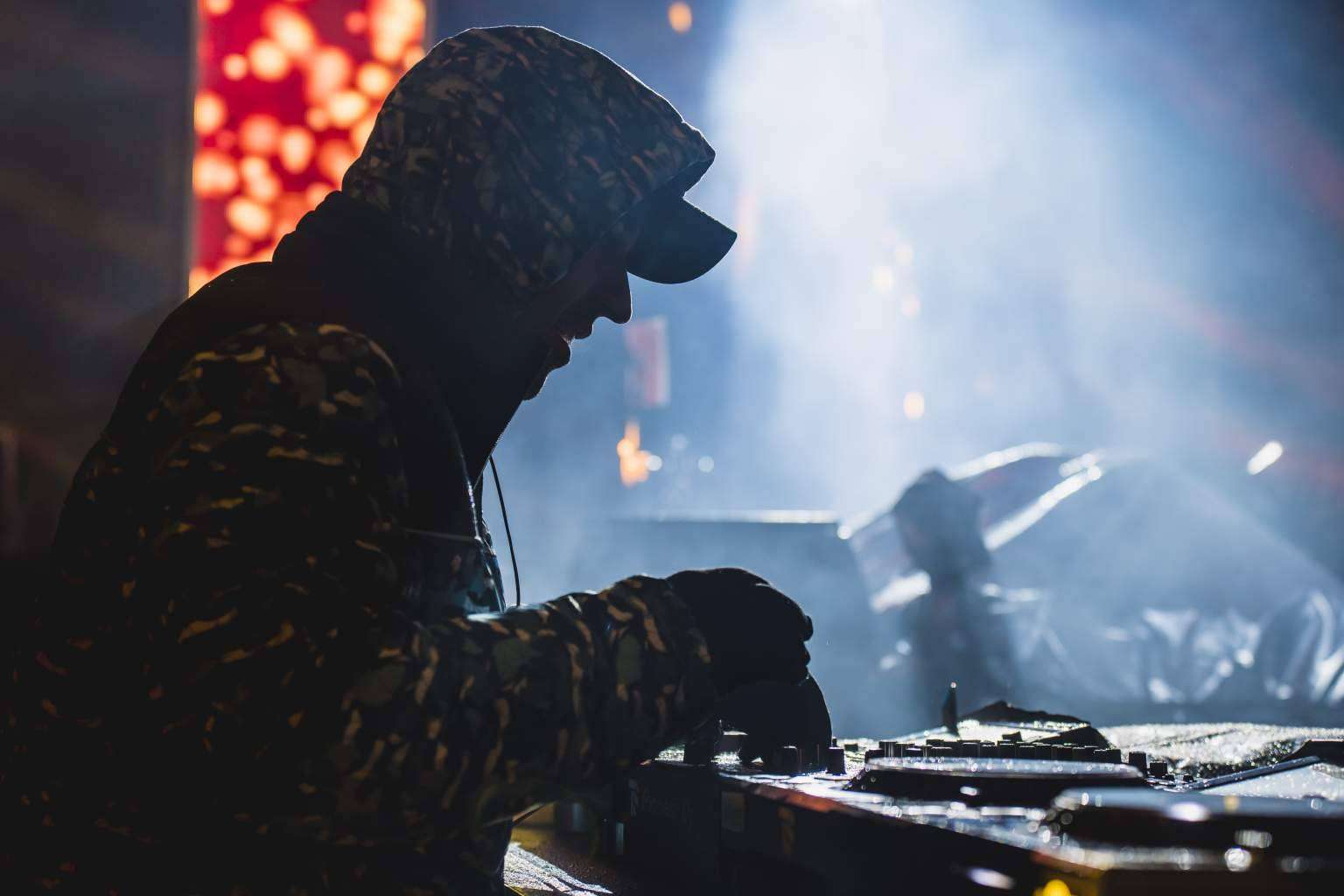 Vuelve a Candanchú Snowdaze, el festival para amantes de la electrónica y la nieve