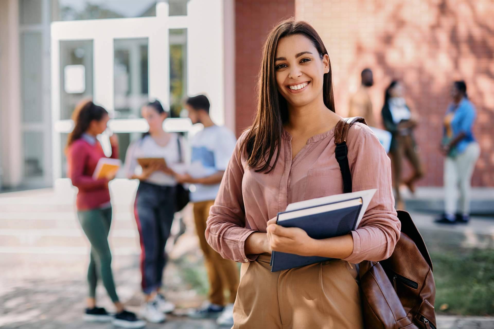 Programas educativos de arquitectura en colaboración con universidades