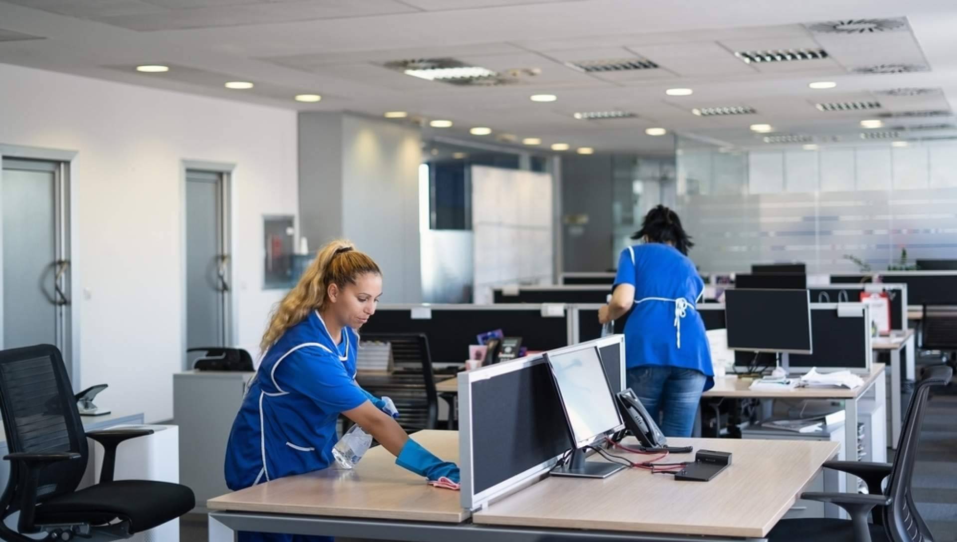 ¿Por qué es importante contratar un servicio profesional de limpieza?, con Limpiezas Gomesa