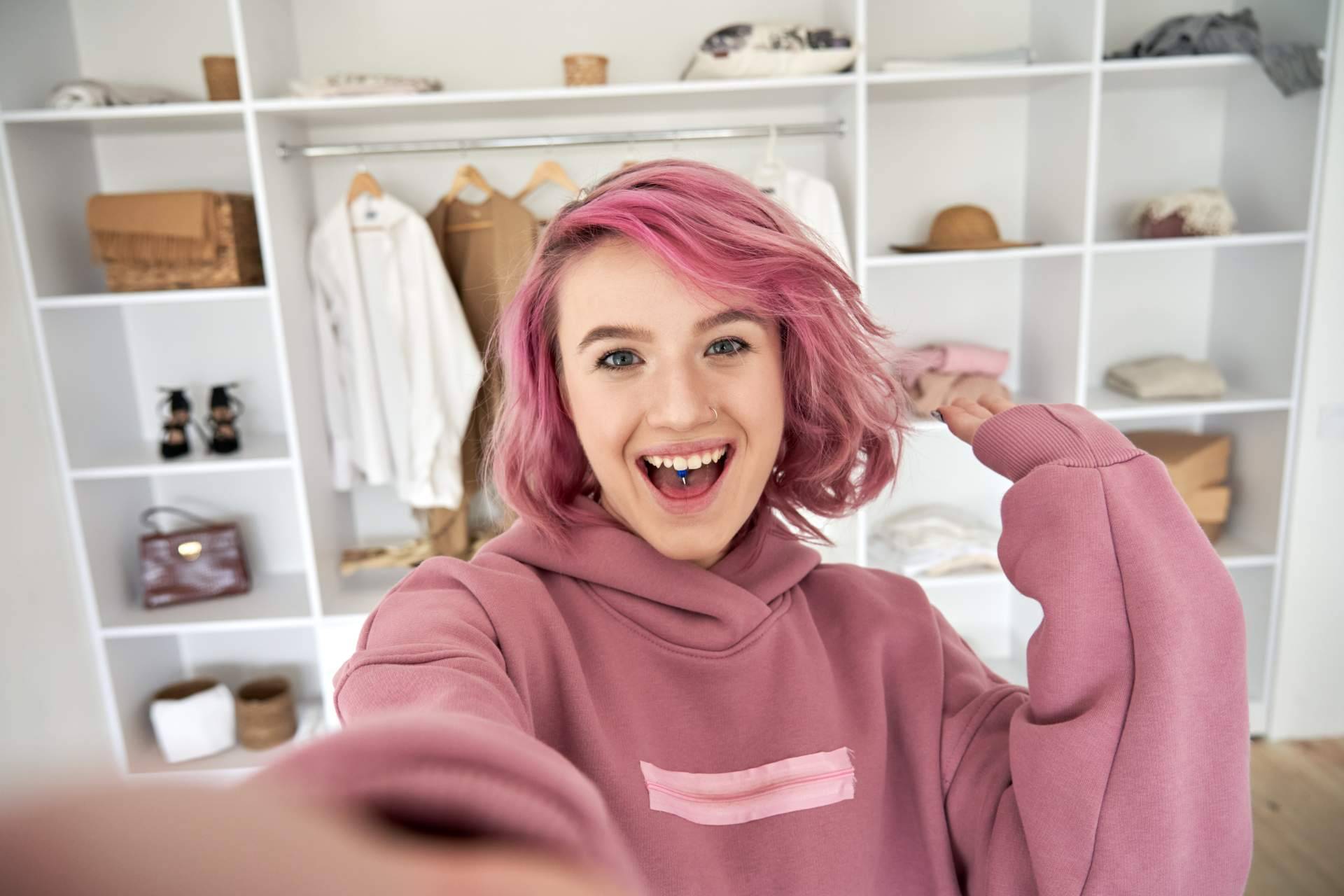 Ventajas de promocionar un negocio con microinfluencers en 2024, por Brandarmies España
