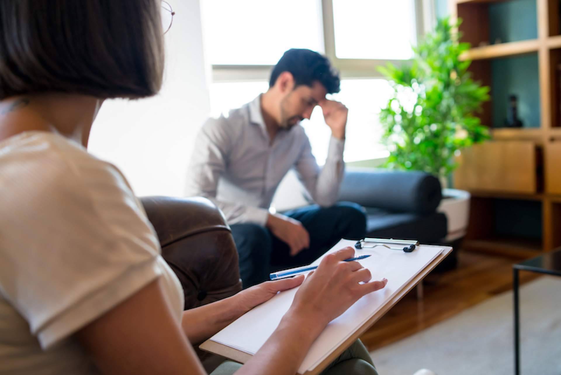¿Cuáles son las grandes diferencias entre un psiquiatra y un psicólogo? Según Contigo Psicología