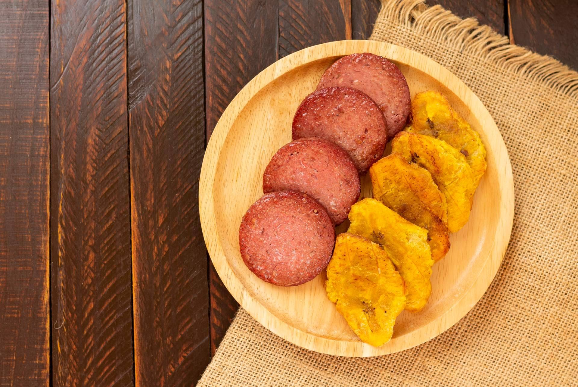 ¿Qué es el salami dominicano? D’Carnilsa