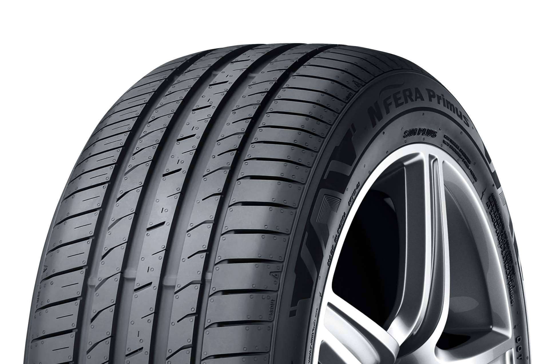 La marca de neumáticos de la red BlackTire, Nexen
