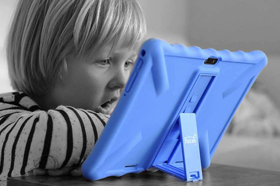 SaveFamily presenta la tablet para niños, un dispositivo seguro para un aprendizaje integral