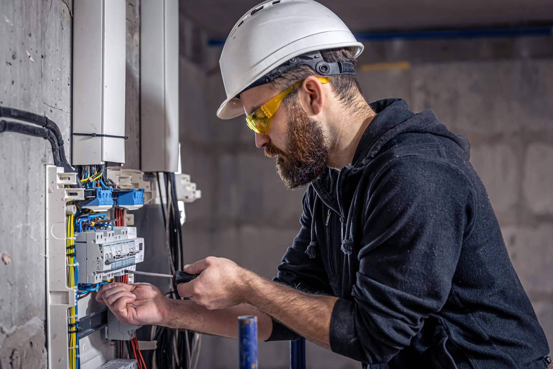 Una empresa de electricistas en Málaga es Reparartucasa