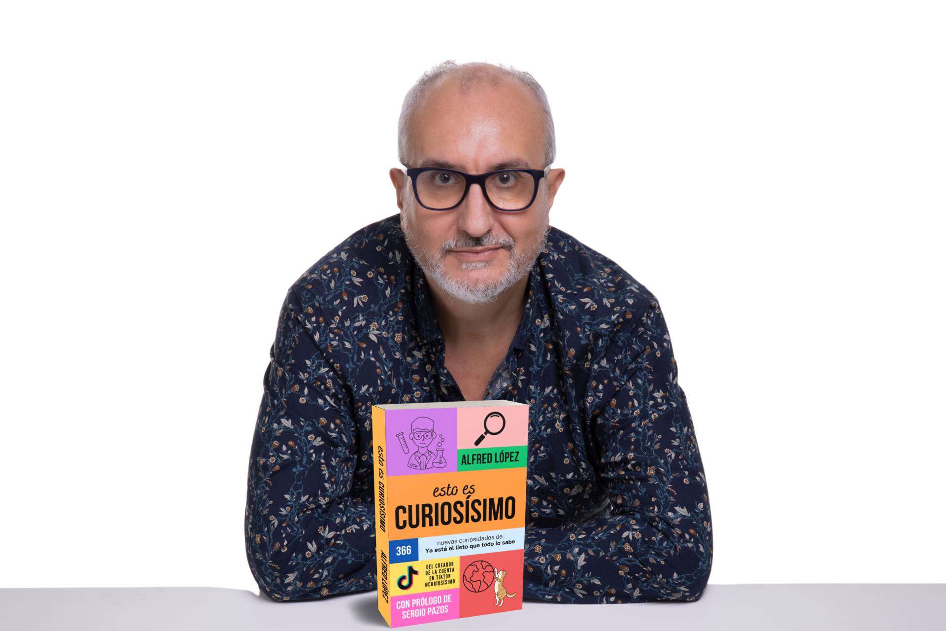 Ya a la venta 'Esto es CURIOSÍSIMO', el esperado nuevo libro de curiosidades de Alfred López
