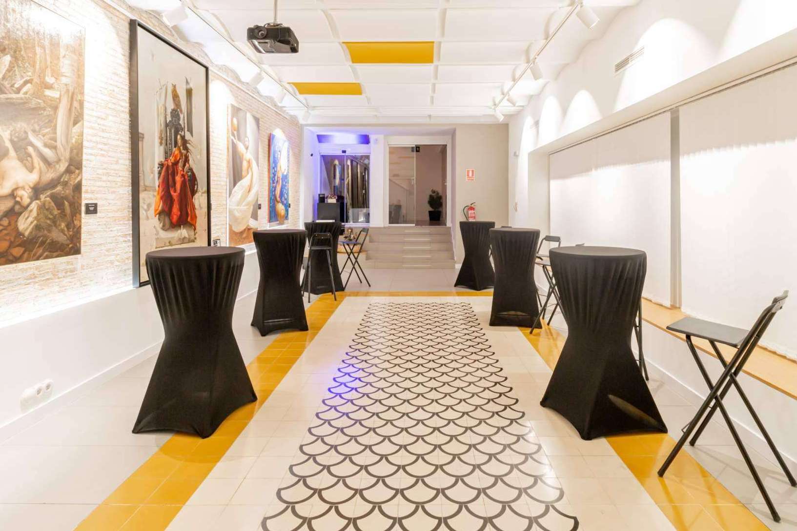 Las ventajas de una sala ideal para conferencias y ruedas de prensa en el corazón de Madrid