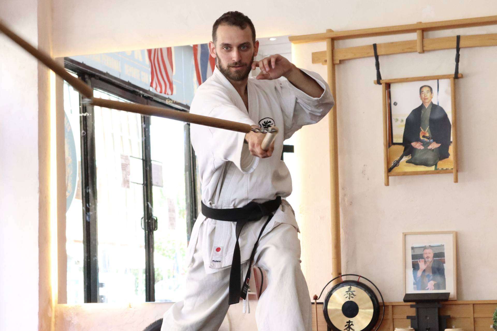 El campeón del mundo de combate por equipos, Luis López, trae Kenpo Kai a Lugo