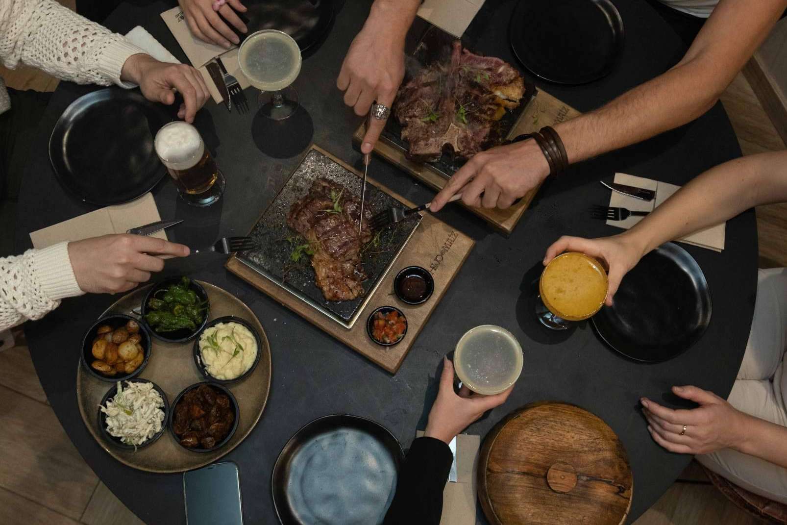 La antojería y parrilla mexicana Hijo del Maíz ofrece una gran variedad de productos
