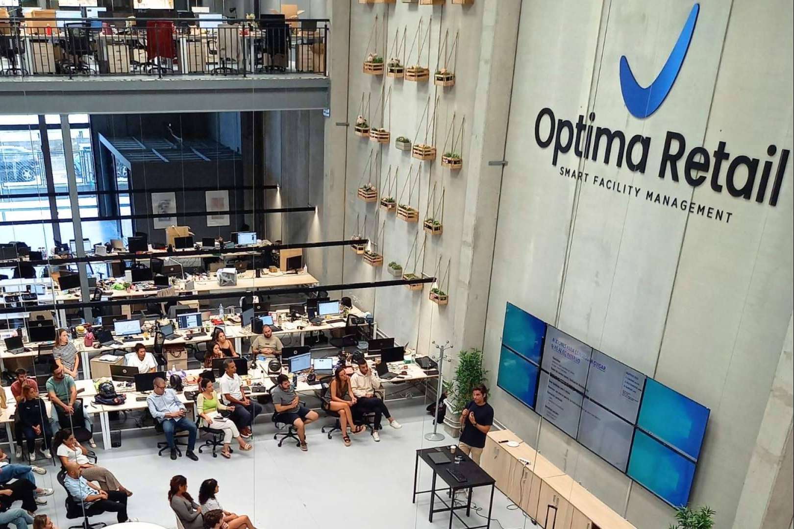Más que una empresa de Mantenimiento Retail - La ventaja del equipo humano