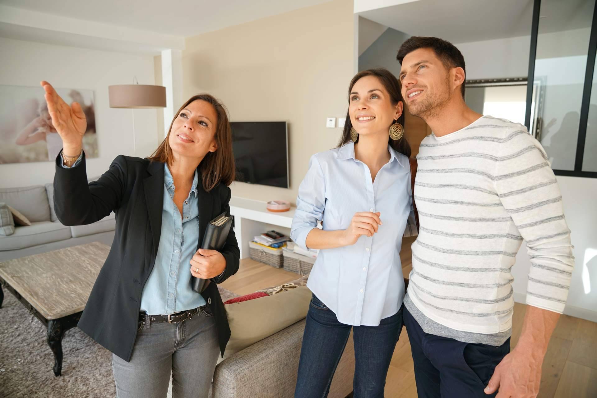 ¿Por qué la asesoría profesional es clave en el mundo inmobiliario de hoy?
