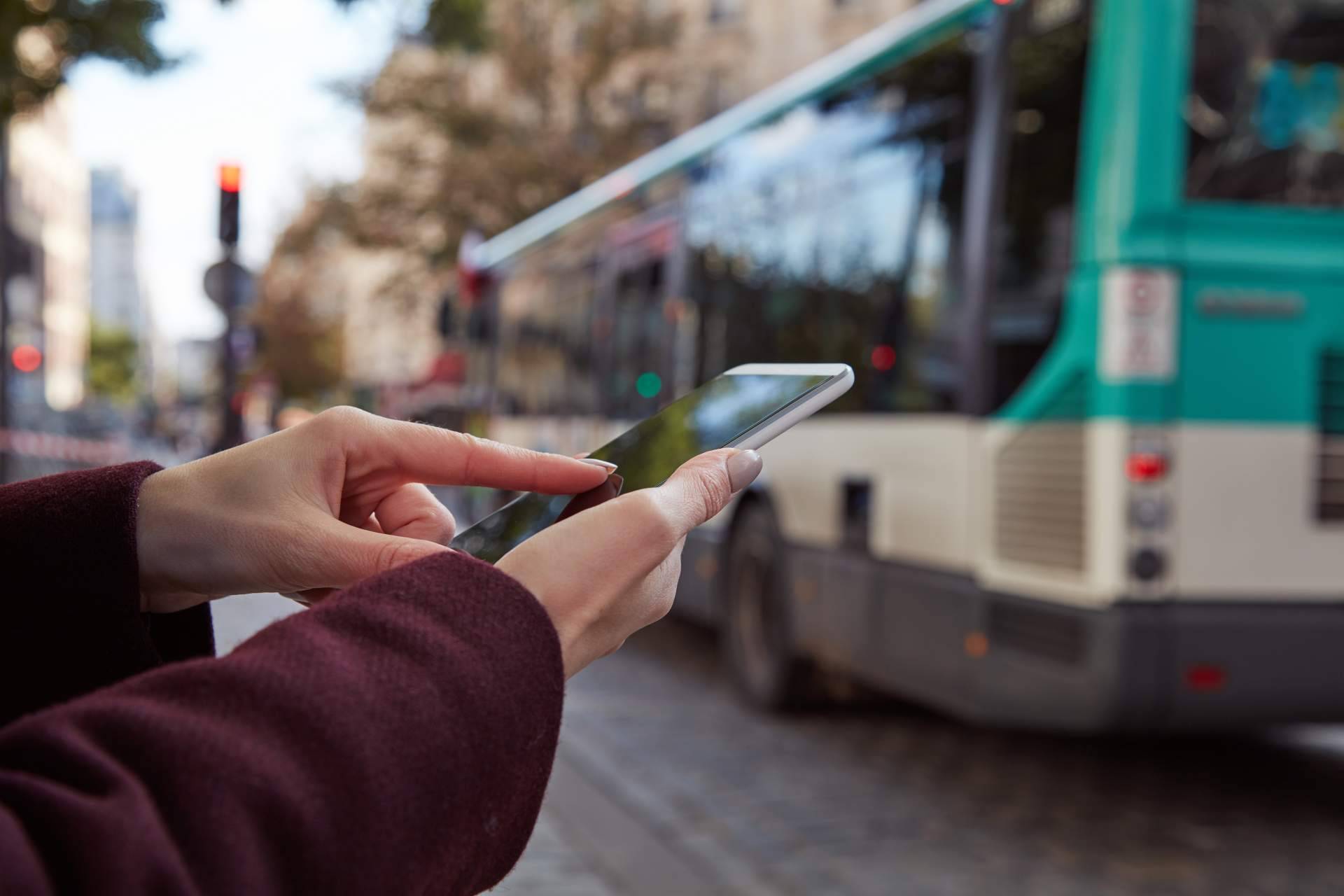 Las ventajas que ofrece a las empresas el contar con un módulo de lanzadera de autobuses como el de Hybo